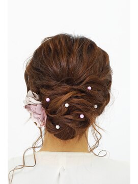 ヘアメイクアンドフォトスタジオ ベストシーン 有楽町 東京交通会館 ふわふわアップスタイル