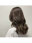 ベージュカラー【三國麗奈】
