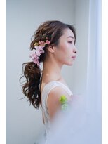 マルケ(marquer)&nbsp;大人かわいいゆるふわポニーテールアレンジ