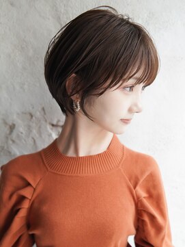 カライング(ing) 大人可愛い20代30代40代黒髪前下がりショートボブ丸みショート◎