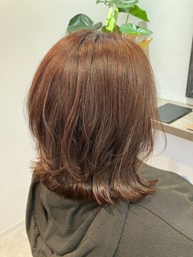 モデラート(moderato) 外ハネセミディ☆ラベンダーブラウン♪