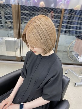 ペレ 栄店(PELE) 斜めバング/グレージュカラー/デザインカラー/栄/名駅