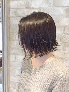 カコン(KAKONN) 首が綺麗に見れるラインボブ