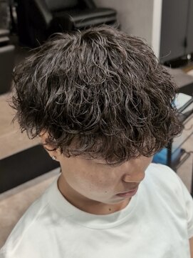 プルーブトウキョウ 渋谷(PROVE TOKYO) メンズマッシュ　波巻きスパイラルパーマ