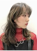 マッシュウルフ　ロング　ミディアム　レイヤー　ハイライト