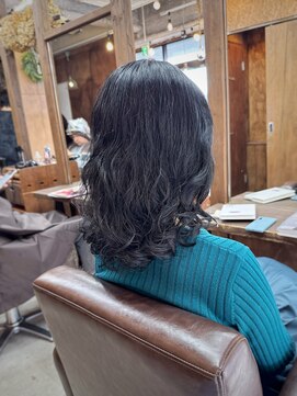 ロルド シェリ(Rold Cheri) 【山本智文】黒髪ウェーブパーマ