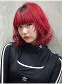 チェリーレッドフルバング顔まわりレイヤーミディアムボブ