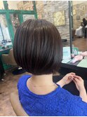 ショートボブ