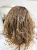 セミロングヘアー