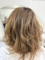 ビューティーサロンじゅん&nbsp;セミロングヘアー