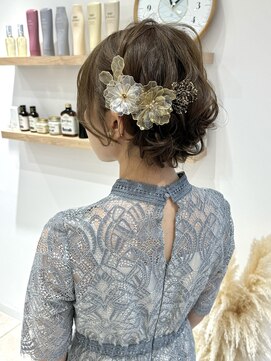 ガレリアエレガンテ 栄店(GALLARIA Elegante) 【gallaria西山】あみこみシニヨンアレンジ