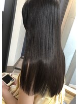 トゥーリ(tuuli) 艶髪 髪質改善縮毛矯正 ロングヘア