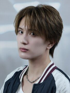 オーシャントーキョー 大阪(OCEAN TOKYO) 韓国ヘアカルマパーマコンマバングセンターパート黒髪ウルフ