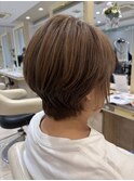 ショートボブ30代40代50代丸顔ブリーチ白髪ぼかしハイライト