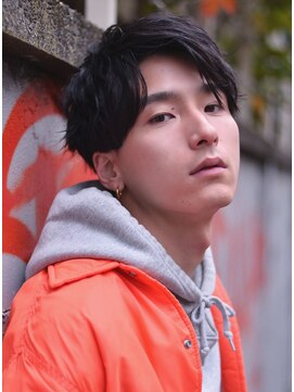 エイチ(H eitf) スリークショート ツイストパーマ サイドグラデーション