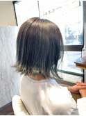 グレイジュカラーの外ハネボブ