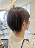 くびれショートヘア