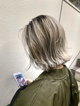 ショコララテ 【ダブルカラー】ミルクティー外ハネ 熊谷真奈