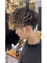 シロ(SHILO)&nbsp;ハイライトスパイラルパーマ