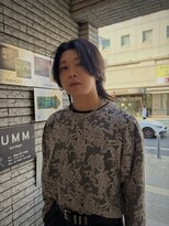 ウム(UMM)&nbsp;韓国風センターパートウルフ