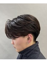 ブロッサム 東久留米店(Blossom)&nbsp;刈り上げセンターパート×ニュアンスパーマ