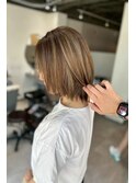 白髪に合わせた白髪ぼかしハイライト