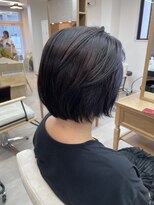 ロッコ 船橋駅(Rocco) 白髪ぼかしカラー フェイスフレーミング ショートボブ 船橋駅
