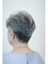 ノンスタイルノンコンセプト 美容室(Nostyle‐Noconcept)&nbsp;グレイカラーショートデザイン