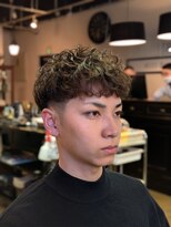 ワンワンオー バーバーショップ 博多店(@110 BARBER SHOP)&nbsp;サイドパートローフェードミドルフェード無造作ヘアナードヘア