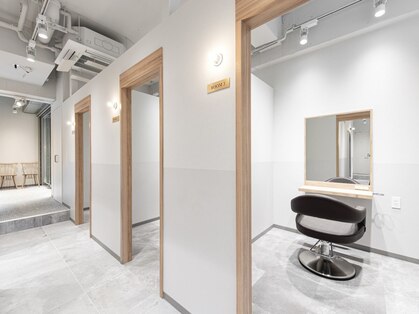 サロウィン 大宮Crest店(SALOWIN)の写真