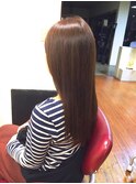 艶のある柔らかベージュブラウンカラー☆
