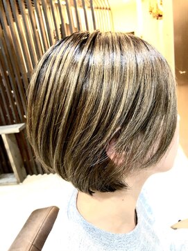 アフィニティー(AFINITY) ショートボブ×バレイヤージュ