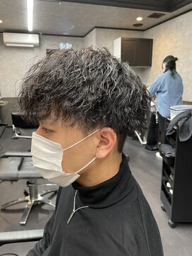 レベル 葛西店(LEVEL) ツイストスパイラルパーマ マッシュ ツーブロック メンズカット