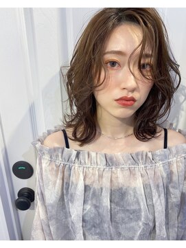 ヴォイス(VOICE) くしゃっとパーマ風色っぽミディアム