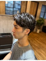 レオン(LEON)&nbsp;センターパートパーマ