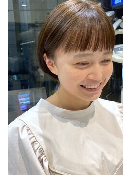 ネオリーブルカ 御茶ノ水店(Neolive Luca) ワイドショートバング　少し横幅広め前髪