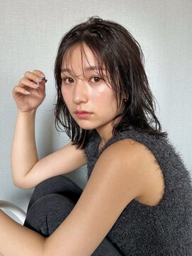 アム(amu) ウェーブボブ/三つ編みアレンジ/シースルーバング