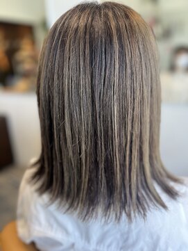 アンリ(anri) 表面ハイライト