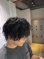 アクシー ヘアーアンドメイク(AXY HAIR&MAKE)&nbsp;縦落ちウルフパーマ／ウザバング波ウェーブツイストパーマメンズ