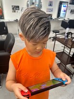 メンズサロン キング 高槻店(Men’s salon K!ng) 縮毛矯正髪質改善ハイライトレイヤーカット高槻美容室エクステ