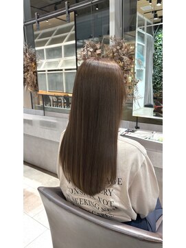 ロロネー 森ノ宮キューズモール(Lolonois) 【Lolonois森ノ宮】透け感たっぷりオリーブベージュ(木戸麻楓)