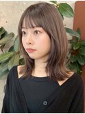 栄外ハネ大人女子柔らかミディアム髪型