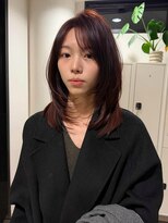 エイチ(811)&nbsp;レイヤーカットショートウルフくびれボブ前下がりボブシャギー