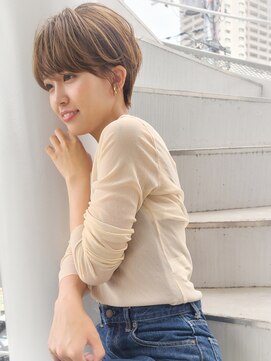 グロウミドル(GROW middle) ベージュカラー抜け感コンパクトマッシュショート