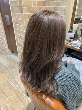 ネオリーブエム(Neolive em;) 【グレージュハイライト】