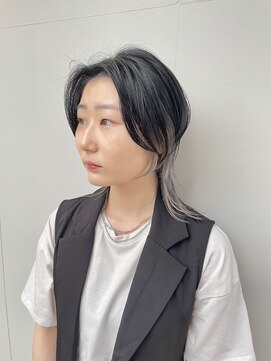 カリーナコークス 原宿 渋谷(Carina COKETH) シルバー/ウルフカット/インナーカラー/ダブルカラー/オージュア