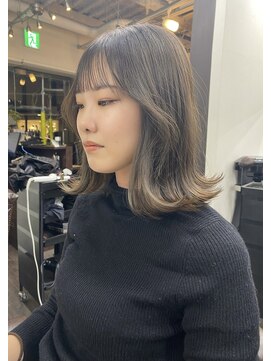 ヘアーサロン アウラ(hair salon aura) 【aura】外ハネ/韓国ヘア/顔まわりレイヤー/マリン×オリーブ