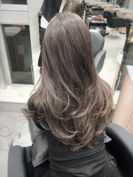 ジエクト カナウ(The Ect canow) 似合わせカットレイヤーロング透明感カラーハイライト