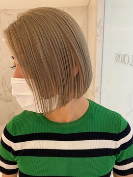 エン(en,) ハイトーンカラー/ミルクティーベージュ/ミニボブ