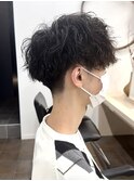 ツイストスパイラルパーマメンズマッシュ刈り上げ 奥東巧真